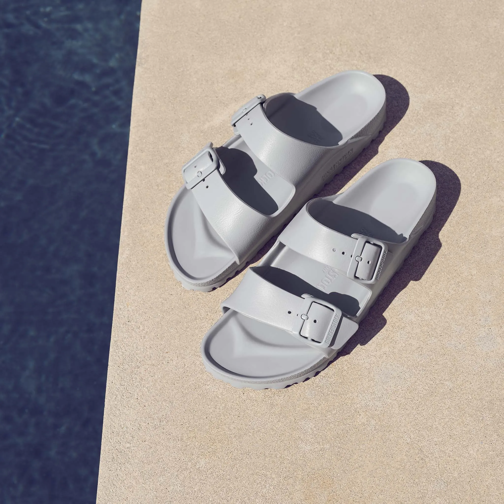 Arizona Eva Sandals in Stone