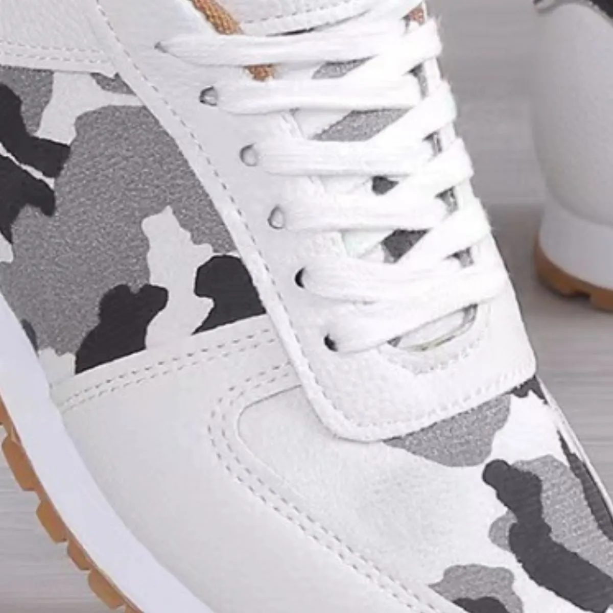 Max Leather Kicks