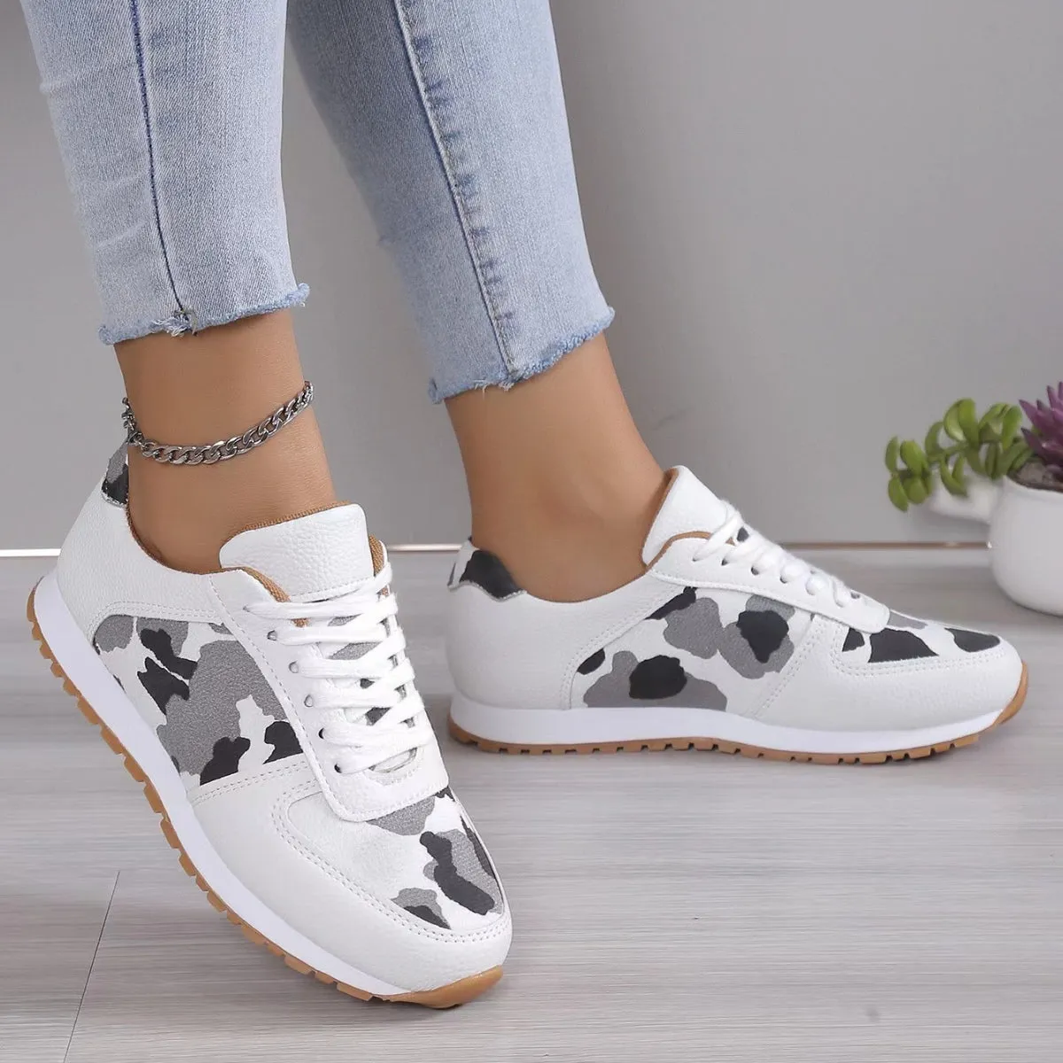 Max Leather Kicks