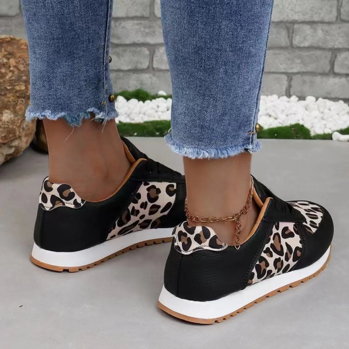 Max Leather Kicks