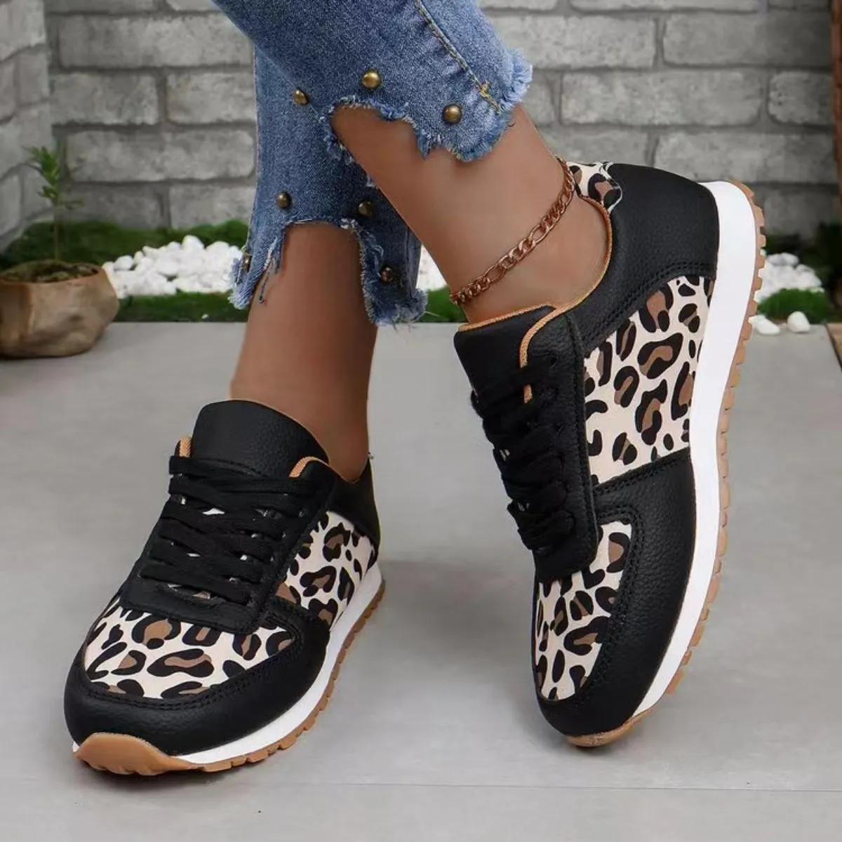 Max Leather Kicks