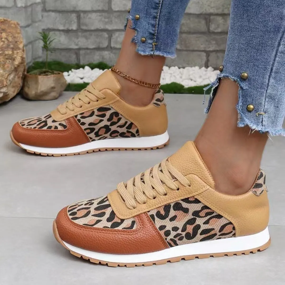 Max Leather Kicks