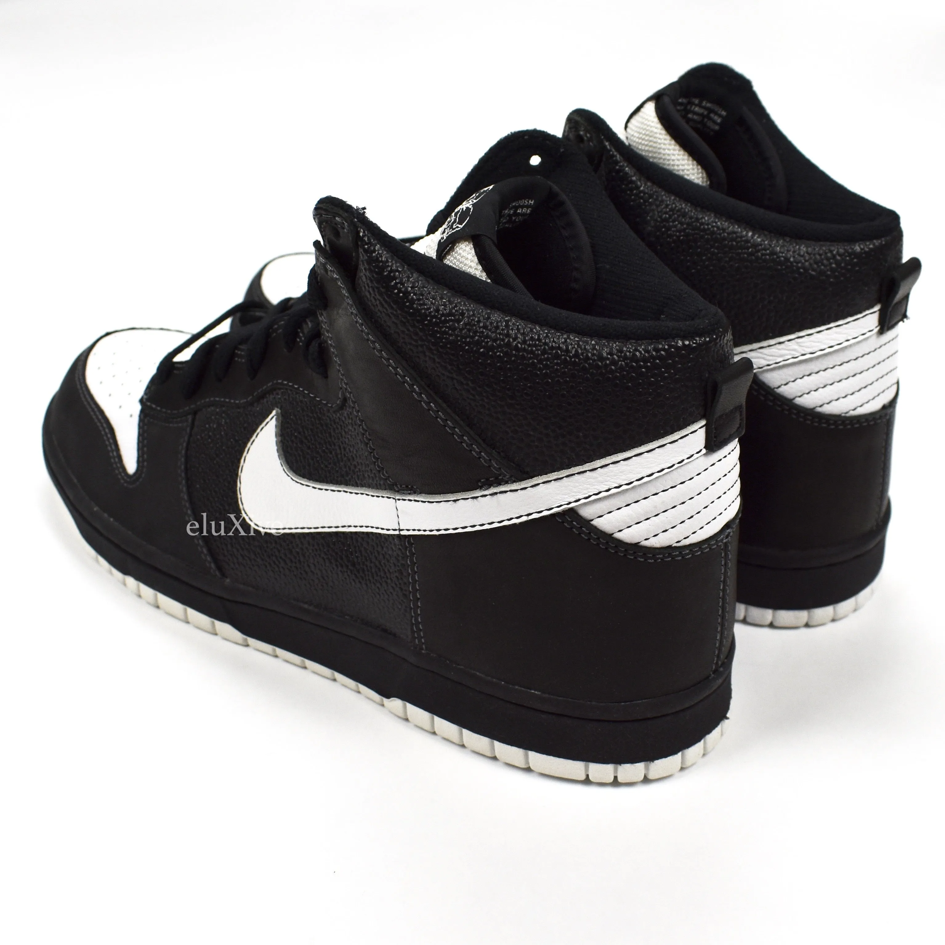 Nike - Dunk High 'Nort' (Black/White)